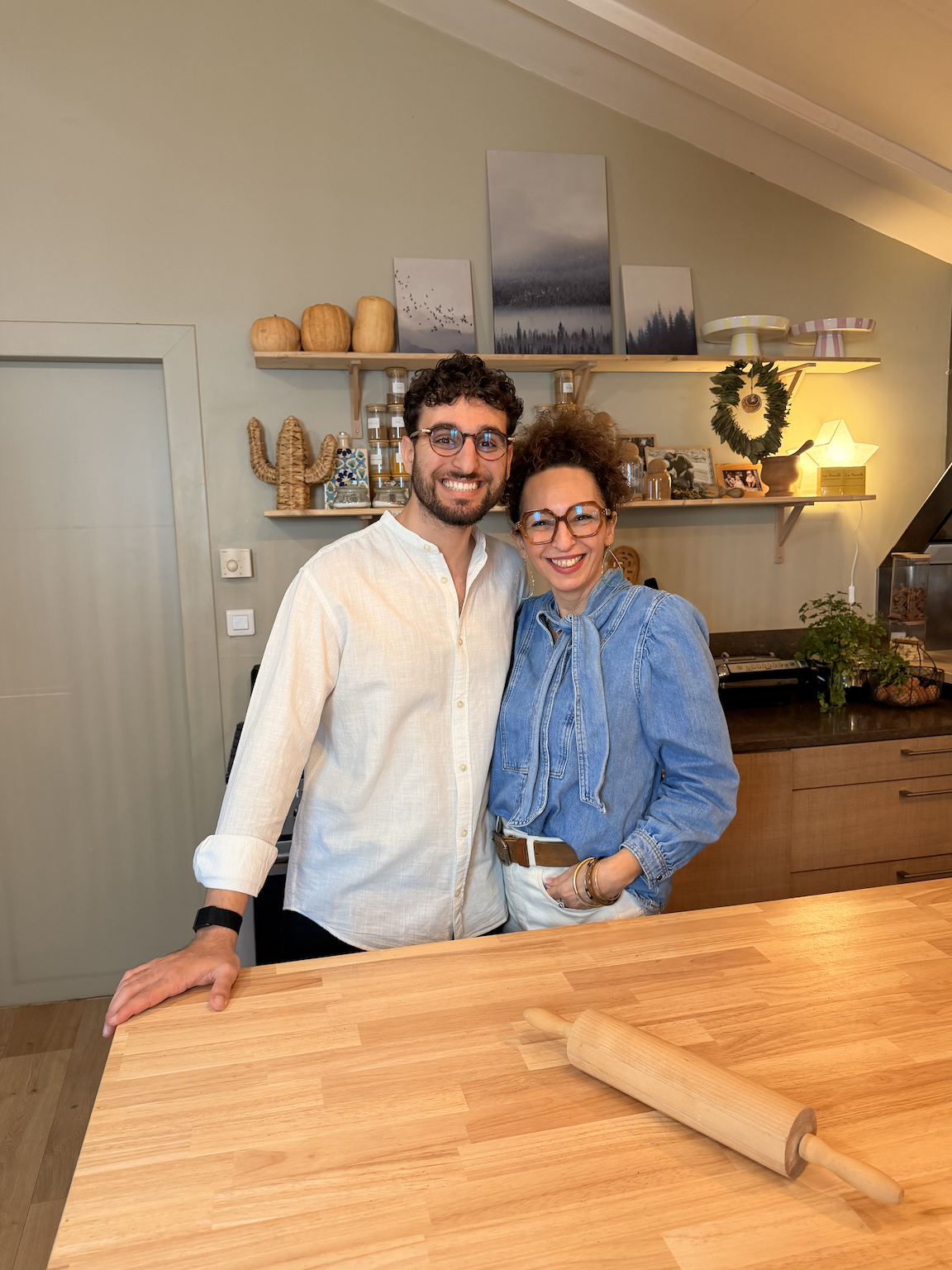 Maxence et sa mère en cuisine